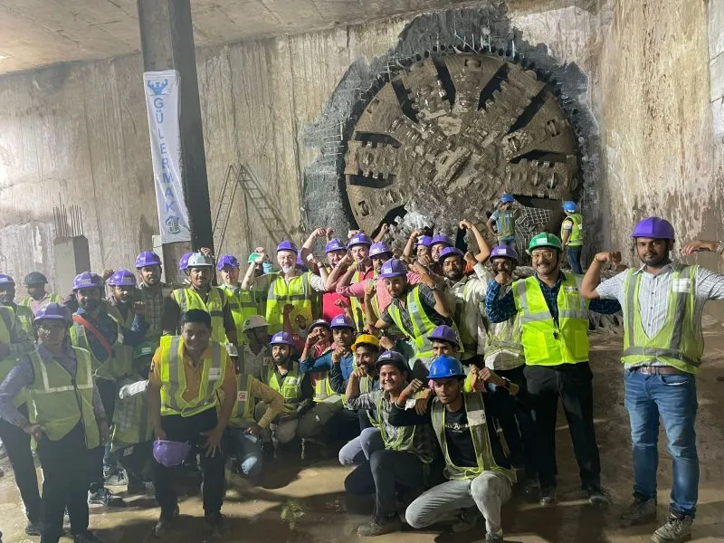 Surat Metro Project reached Central Warehouse Station.
